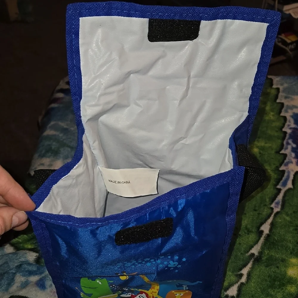 Vtg Toys R Us Babies R Us insulated lunch bag featuring Geoffrey the Giraffe